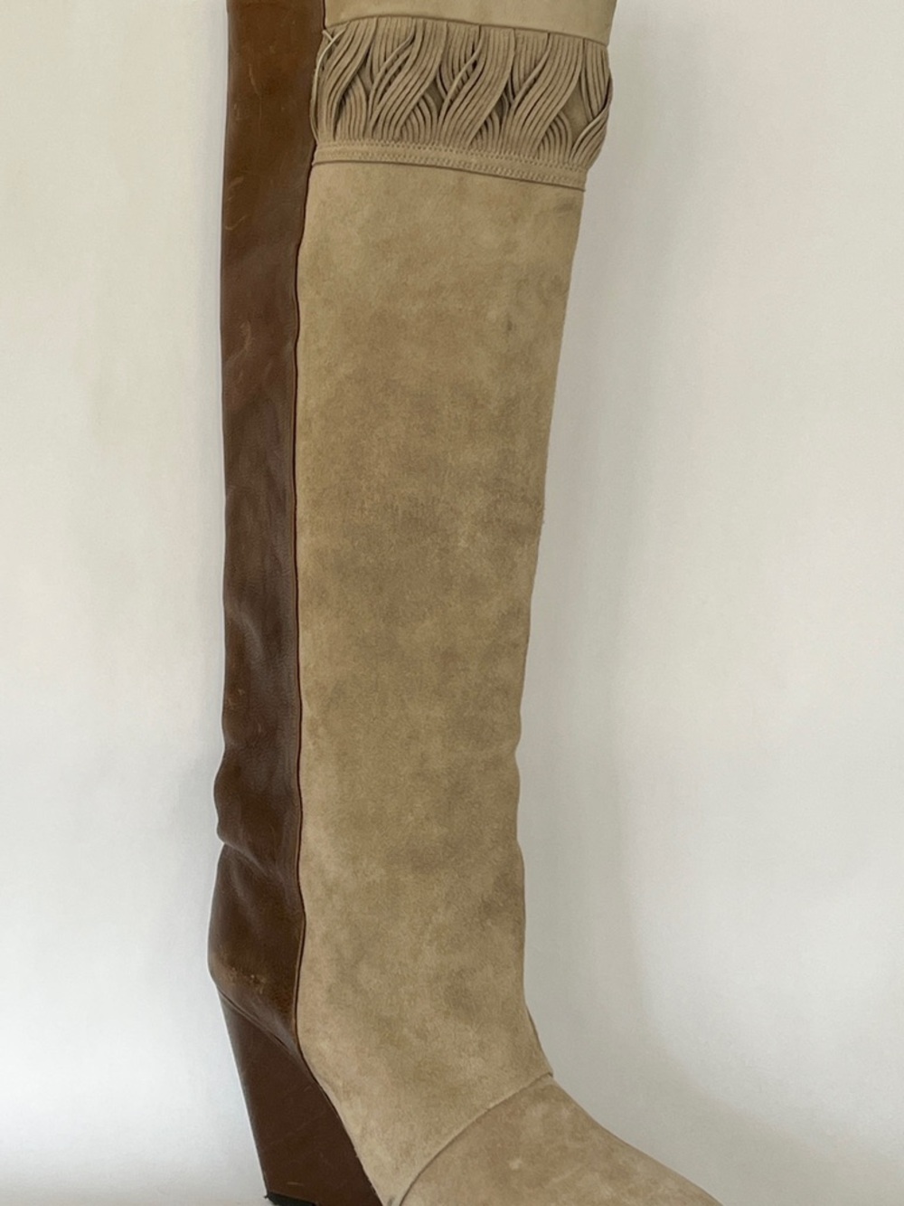 Vintage Isabel Marant Jeanette boot
Two-Tone 
From the 2010 era - Picture 7 of 9